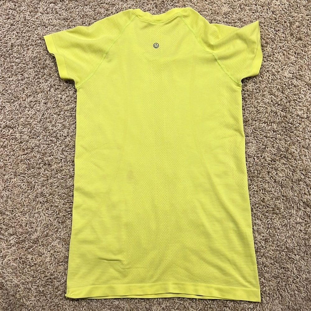Lululemon Swift Short sleeve tech 6 highlight yellow